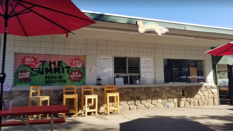 The Burgers And Shakes From This Middle-Of-Nowhere Southern California Drive-In Are Worth The Trip