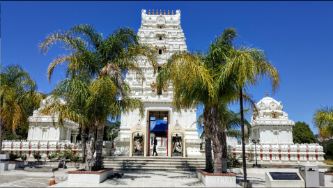 The Spectacular Temple In Southern California That Is Located In The Most Breathtaking Setting