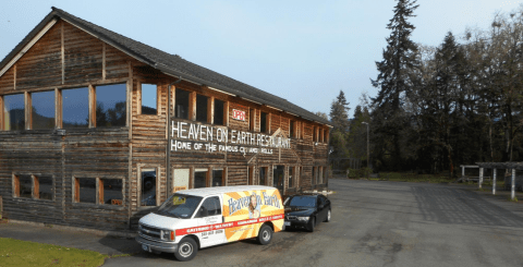 You'll Need Some Help To Finish The Huge Cinnamon Roll At This Oregon Restaurant