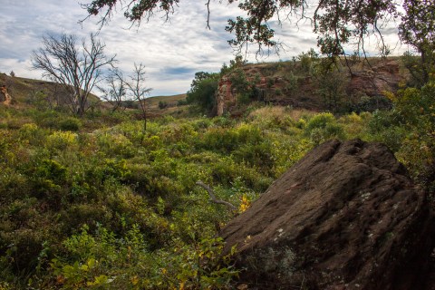 The One Park In Kansas With A Lake, Caves, Camping, And Trails Truly Has It All