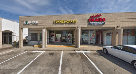 Funnel Cake Paradise In Texas Serves Over 200 Different Flavors Of Funnel Cakes