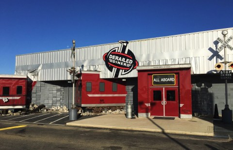 The Pecan Pie Cheesecake Is A Major Crowd Pleaser At Derailed Diner In Alabama