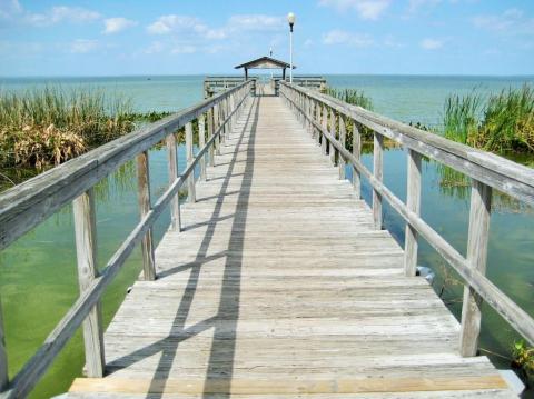 Get Away From It All At This Crystal Clear Lake In Florida