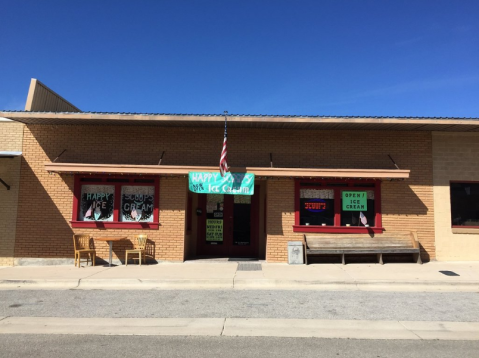 This Small Town Ice Cream Shop In Texas Has The Creamiest Soft Serve