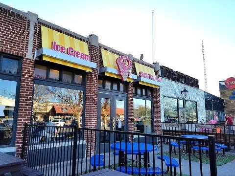 This Charming Ice Cream Shop Has Some Of The Best Hard Scoop In Oklahoma