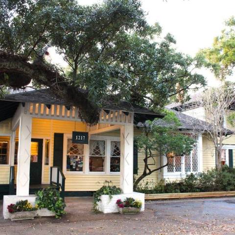 Chow Down At Aunt Jenny's, An All-You-Can-Eat Catfish Restaurant In Mississippi