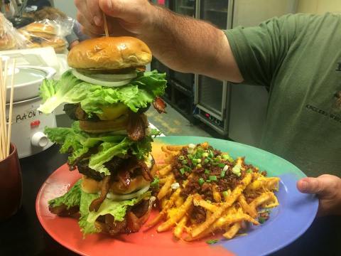 Take On 3 Pounds Of Hamburger For The Anglers Burger Challenge At Anglers White River Resort In Arkansas