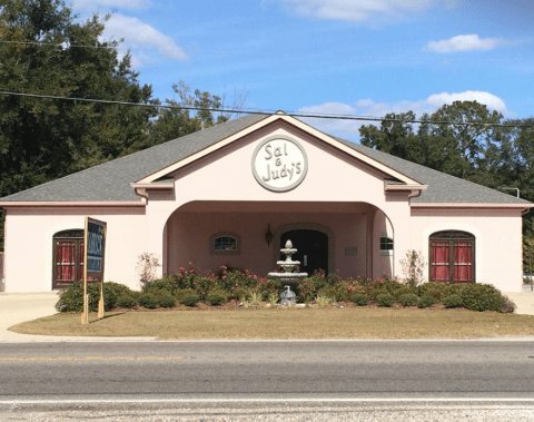 For Sicilian Creole Cuisine, Visit Sal & Judy's Near New Orleans