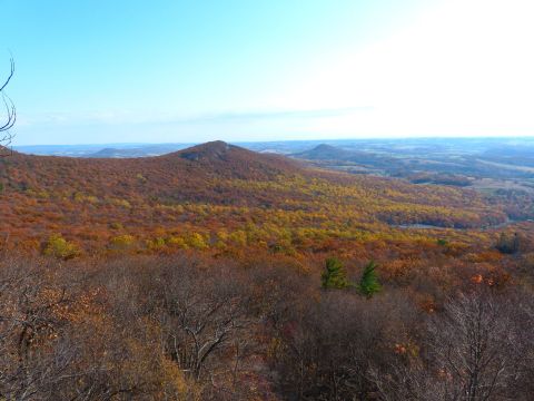 Surround Yourself With Fall Foliage On Pulpit Rock Loop Trail, An Easy 3.8-Mile Hike In Pennsylvania