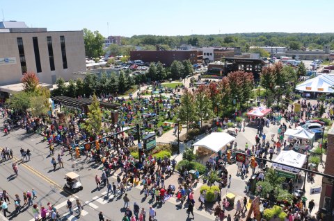 The Valparaiso Popcorn Festival In Indiana Hosts The Nation's First Ever Popcorn Parade