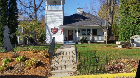 Eat Breakfast In A Converted Schoolhouse At Old School Cafe In Minnesota