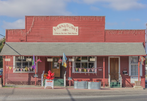 This Massive Yarn Barn In Northern California, Yarnitudes, Is A Dream Come True