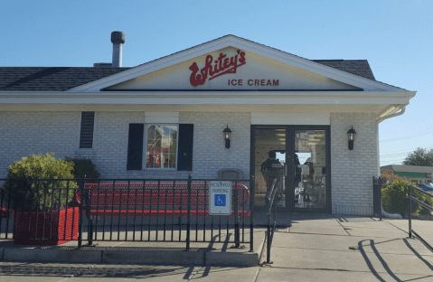 These 6 Places In Iowa Serve The Most Delicious Pumpkin Ice Cream