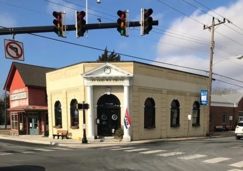 Eat Seafood In A Converted Bank At Plate & Palette In Delaware