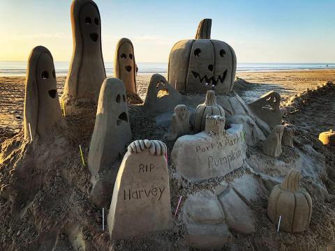 Beachtoberfest Is A Fall Festival That's So Uniquely Texas