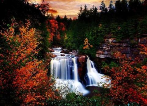 These 7 West Virginia State Parks Have Some Of The Most Beautiful Fall Foliage