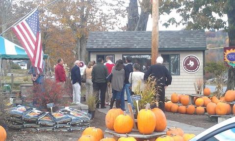 Try The Piping Hot Donuts And Cider From Cider Bellies Doughnuts In New Hampshire