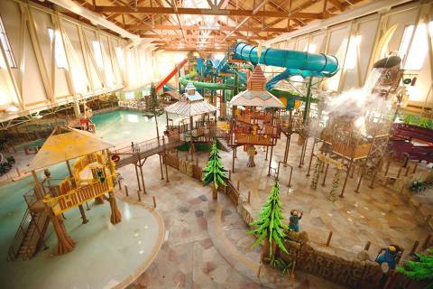 Visit Georgia's First & Largest Indoor Water Park Open In La Grange