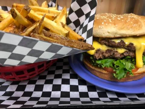 Folks Are Willing To Drive For Hours For A Cheeseburger From Stogey’s Coney Island In Missouri