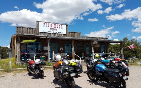 The Pie Bar In This New Mexico Bakery Is Almost Too Good To Be True