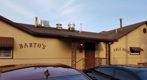 The Beloved Fried Chicken At Barto's Idle Hour In Kansas Is A Classic To Try Anytime