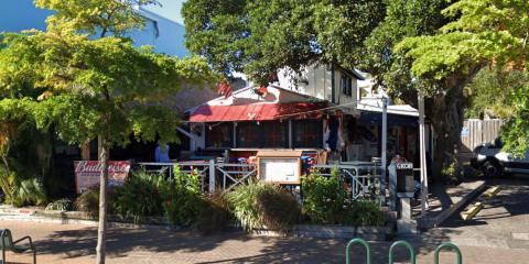 Employees At Siesta Key Oyster Bar In Florida Pull $14,000 In Stapled Wall Bills To Aid Hurricane Relief