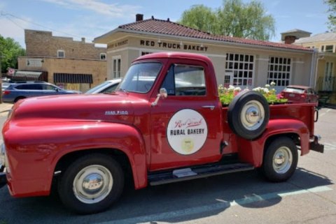 A Tiny Bakery Called Red Truck Bakery In Virginia Makes Some Of The Best Pies