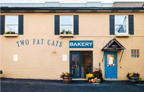 A Tiny Bakery Called Two Fat Cats In Maine Makes Some Of The Best Pies