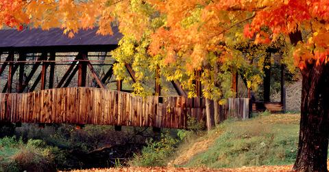 Here Are 7 Of The Most Beautiful Covered Bridges To Explore Near Pittsburgh This Fall