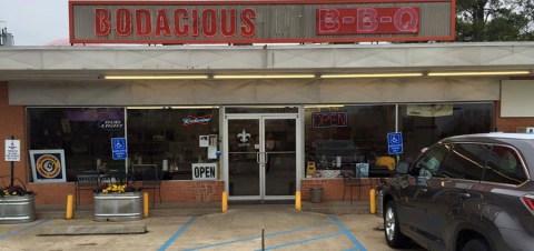 You've Got To Try The BBQ Stuffed Baked Potato At Bodacious BBQ In Louisiana