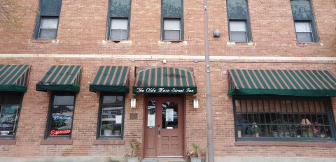 Ghosts Named Anna And Jack Roam The Halls At Olde Main Street Inn, A Haunted Nebraska Hotel