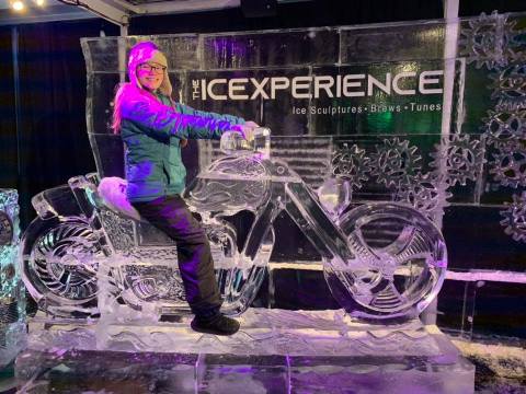 Walk Through A Frozen, Crystal-Clear Wonderland Made With 50 Tons Of Ice At The Ice Xperience In Wisconsin