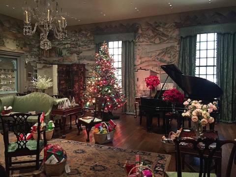 Yuletide at Winterthur In Delaware Is Positively Enchanting