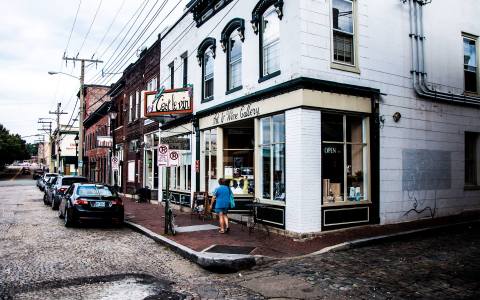 One Of The Best Wine Bars In The Country, C'est Le Vin, Is Located Right Here In Virginia