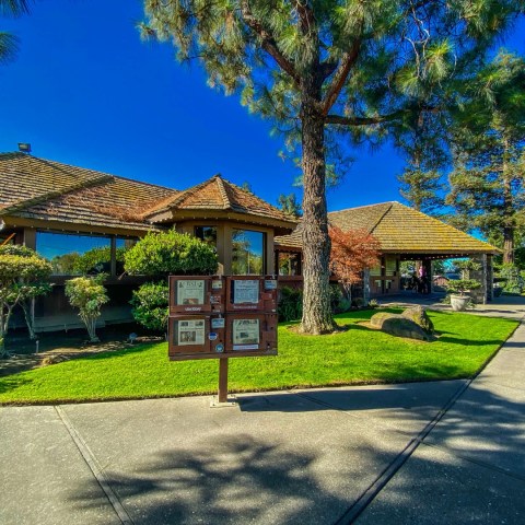 The Fruit Yard In Northern California Is A Restaurant, Fruit Market, Deli, and Bakery All-In-One