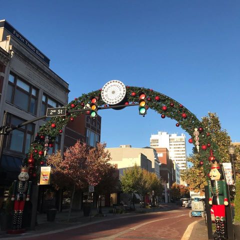 At Christmastime, Evansville, Indiana Has The Most Enchanting Main Street In The Country