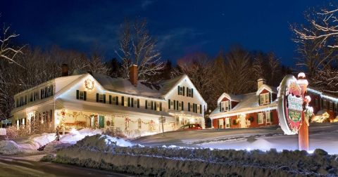 Visit The Christmas Farm Inn, The Christmas-Themed Restaurant In New Hampshire Where It’s Festive All Year Long