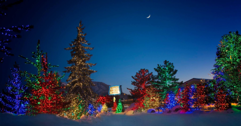 The Little America Hotel In Arizona Gets All Decked Out For Christmas Each Year