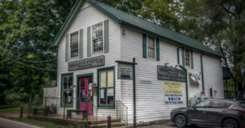 The Best Country Ham And Biscuits Can Be Found In The Heart Of Kentucky's Horse Country At Wallace Station