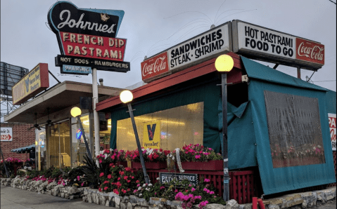 Johnnie's Pastrami In Southern California Will Transport You To Another Era