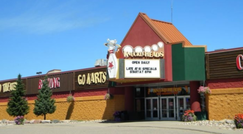 Knuckleheads, A Gigantic Indoor Theme Park In Wisconsin, Is The Best Place To Go This Winter