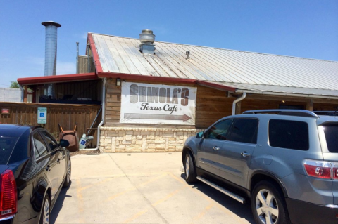 The Sunday Buffet At Shinola's Texas Cafe Is A Delicious Road Trip Destination