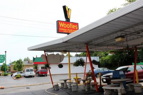 Open Since 1976, Woofie’s Hot Dogs Has Been Serving Hot Dogs In Missouri Longer Than Any Other Restaurant