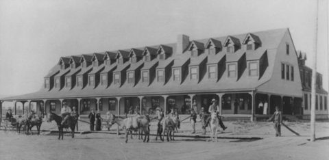 Stay Overnight In The 126-Year-Old Sheridan Inn, An Allegedly Haunted Spot In Wyoming