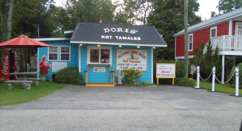 Don't Pass Up Doris', A Tiny Shack That Serves Some Of The Best Hot Tamales In Mississippi   