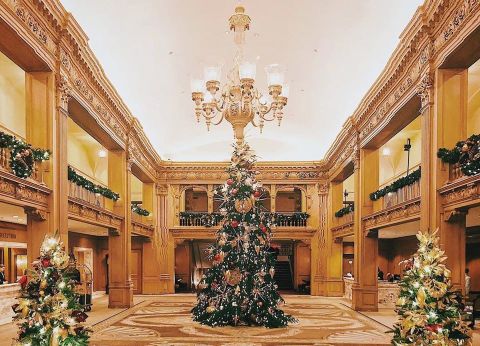 The Fairmont Olympic Hotel In Washington Gets All Decked Out For Christmas Each Year