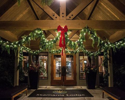 Have A Luxurious Getaway You Didn't Know You Needed At Skamania Lodge In Washington