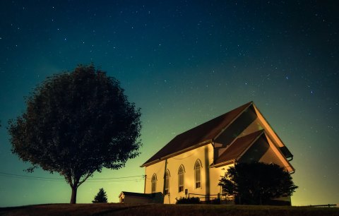 One Of The Biggest Meteor Showers Of The Year Will Be Visible In Iowa In December