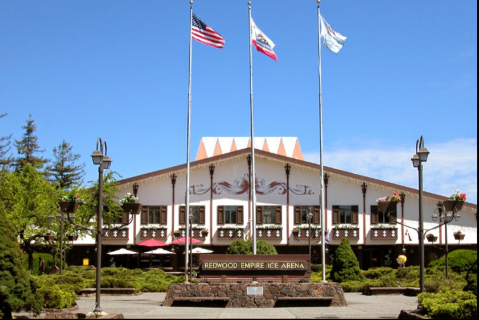 The Snoopy-Themed Ice Rink In Northern California Is A Charming Place To Spend A Winter Day