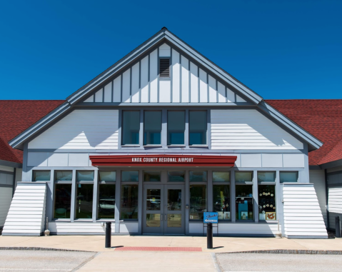 You'll Leave Happy And Full At The Salty Owl Cafe, Hidden Inside A Tiny Maine Airport